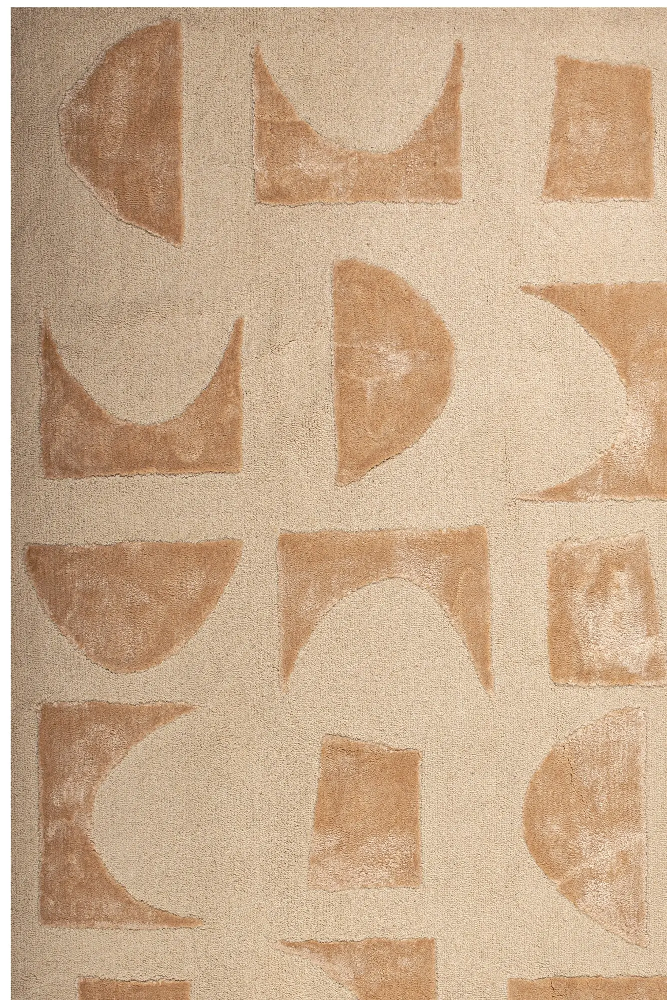 Gilded Thread - Hand Tufted Rug 1