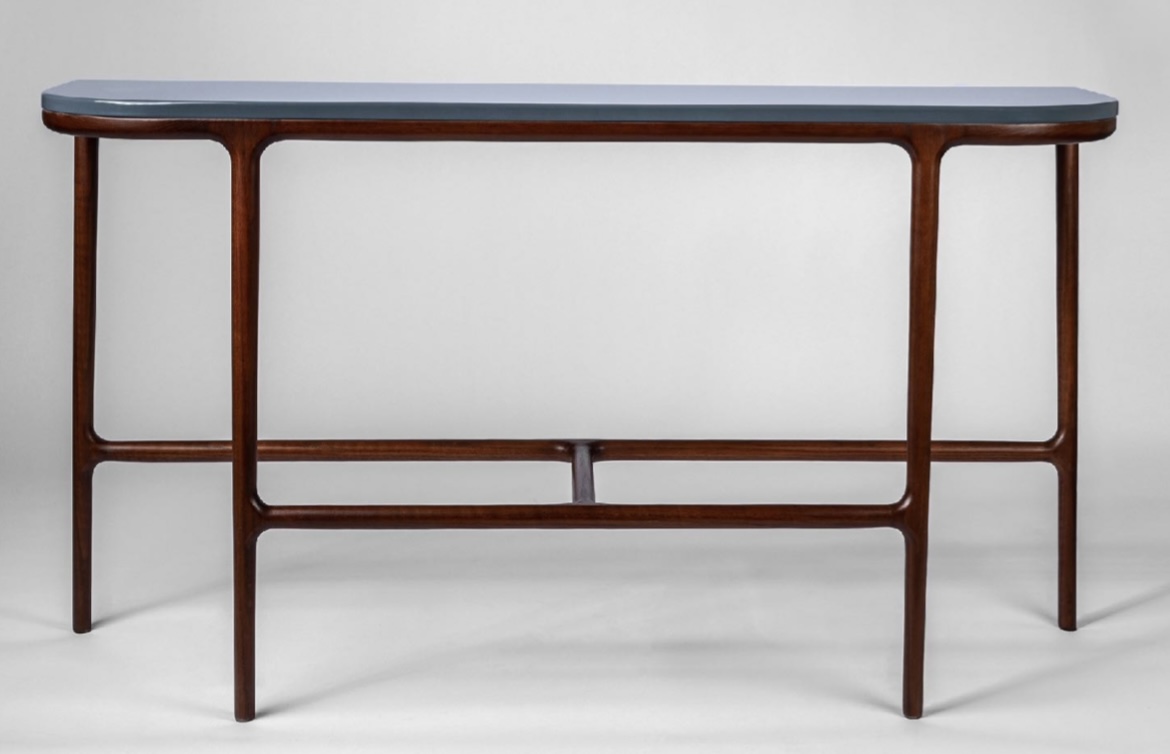 Loren Console lacquer 0