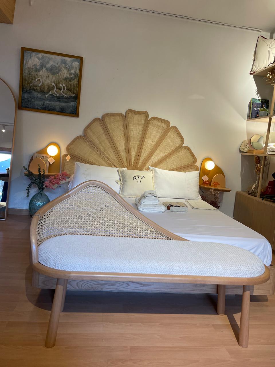 Flower Cane Headboard - Elegant Design - Sturdy Frame 1