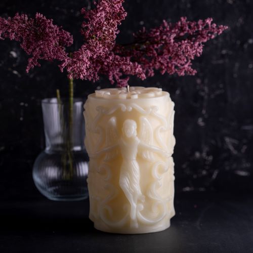 Sculpted Angles Candle 1