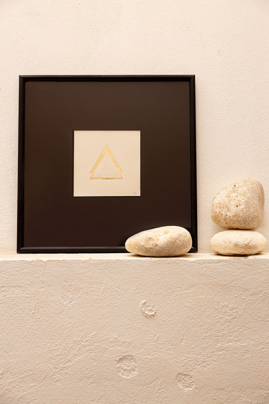 Triangular Artwork 0