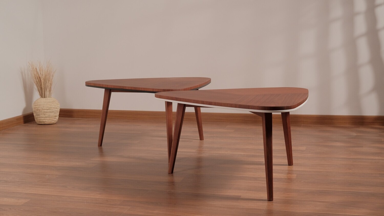 Kolmio Coffee Table 1