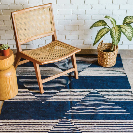 Odawa Handwoven Wool Rug – Modern Geometric Triangular Design 2