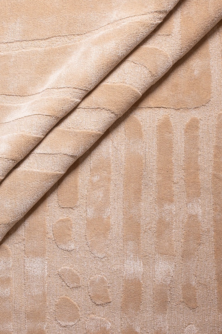 Soft Contours Hand-Tufted Wool Blend Rug 2