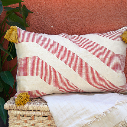Current Cushion 1