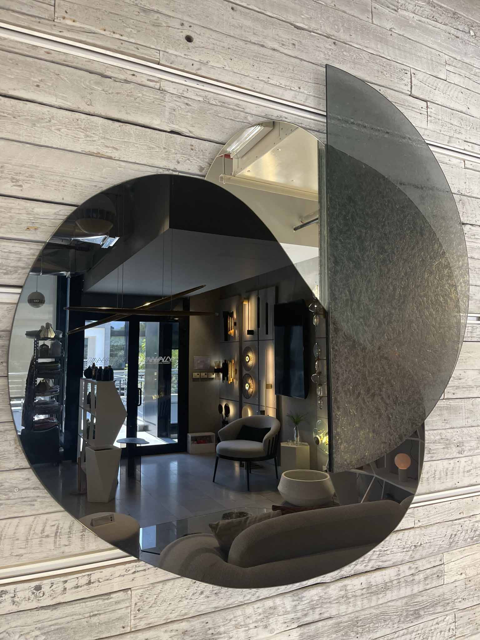 Abstract Arket Wall Mirror – Unique Geometric Accent 0
