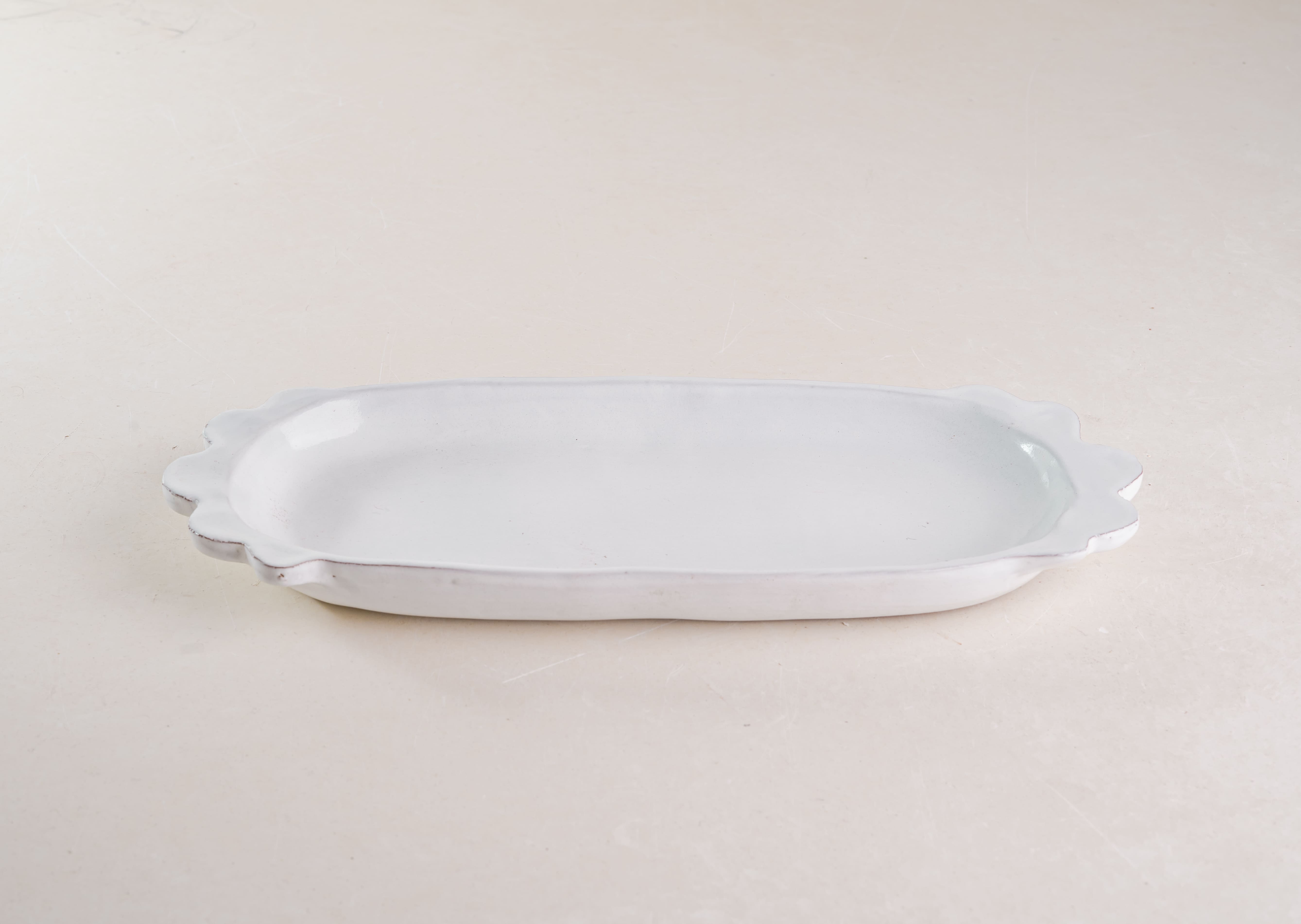Chinka Flat Serving in White 0