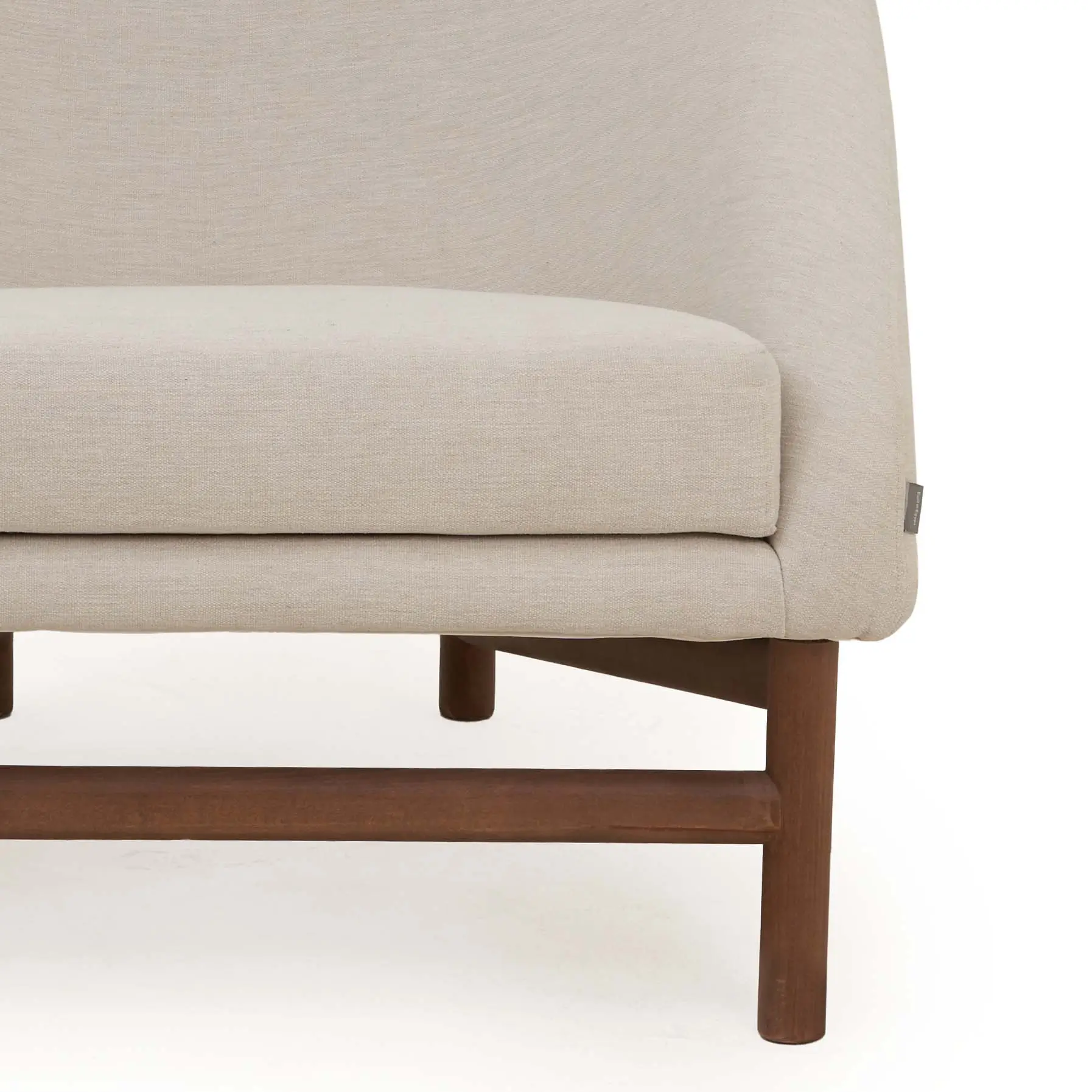 Scoop Armchair With Upholstered Body 3