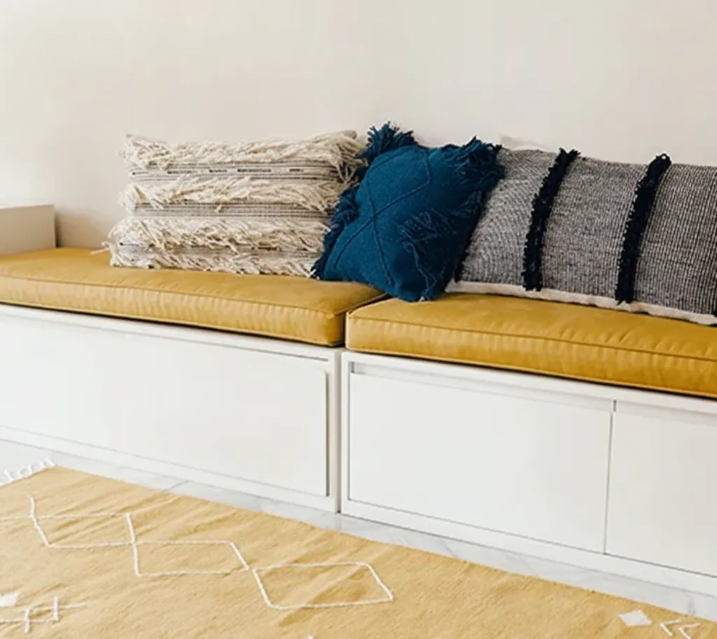 Serpentine Cushion 1