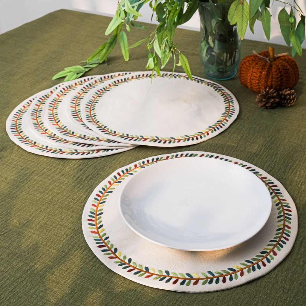 Fall Wreath Placemats Set 0