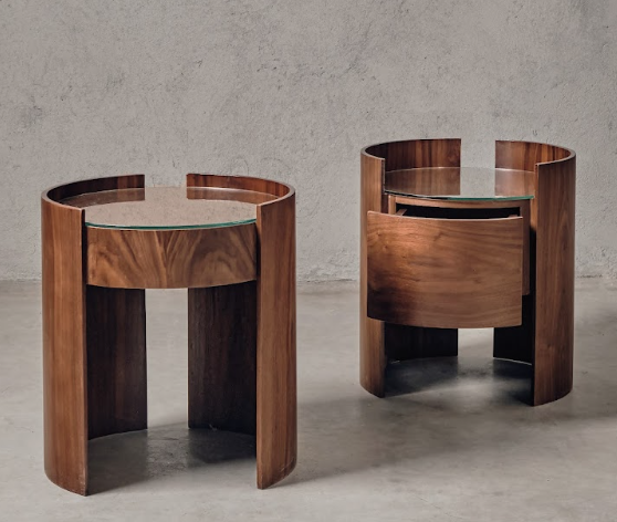 Dolly Nightstand in Walnut Veneer - Round Design 0