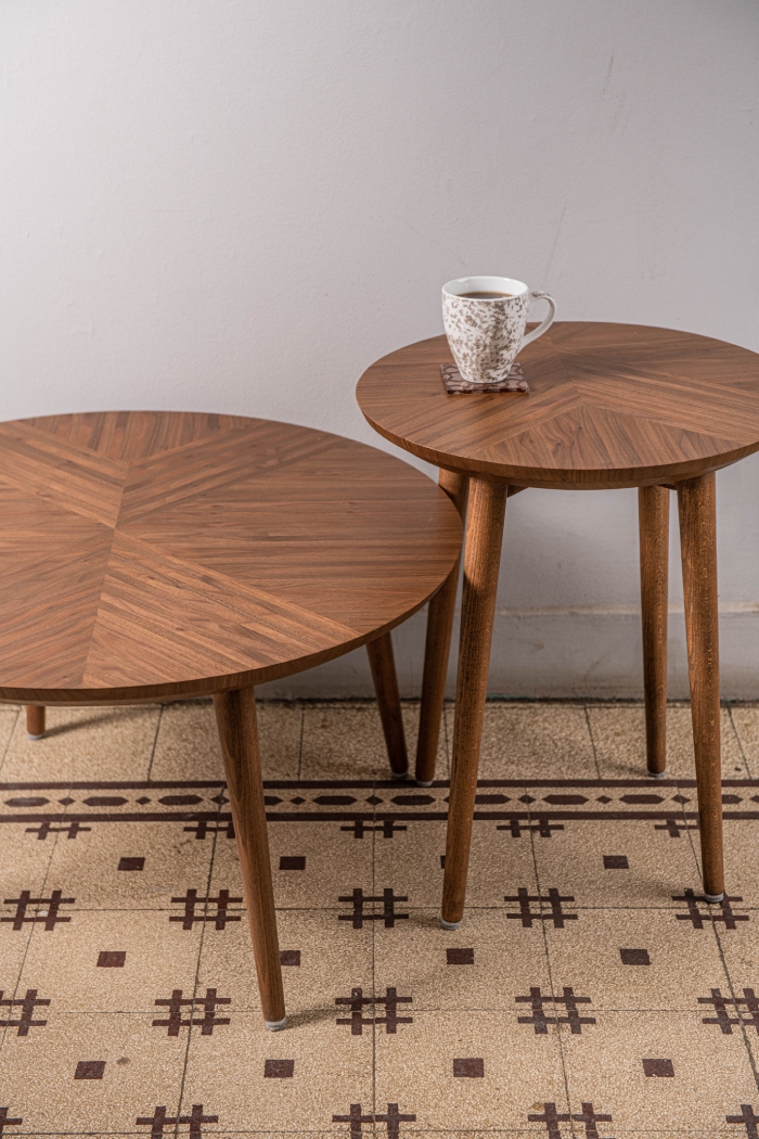 Geo Light Coffee table - Round Shape With Walnut Veneer 2