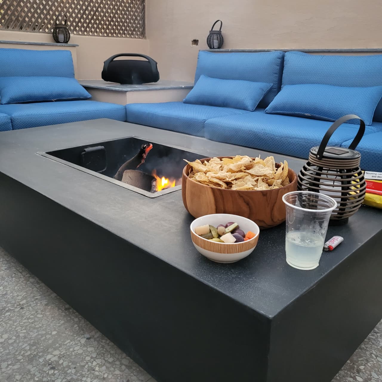 ASMNT Concrete Fire pit/Coffee Table 0