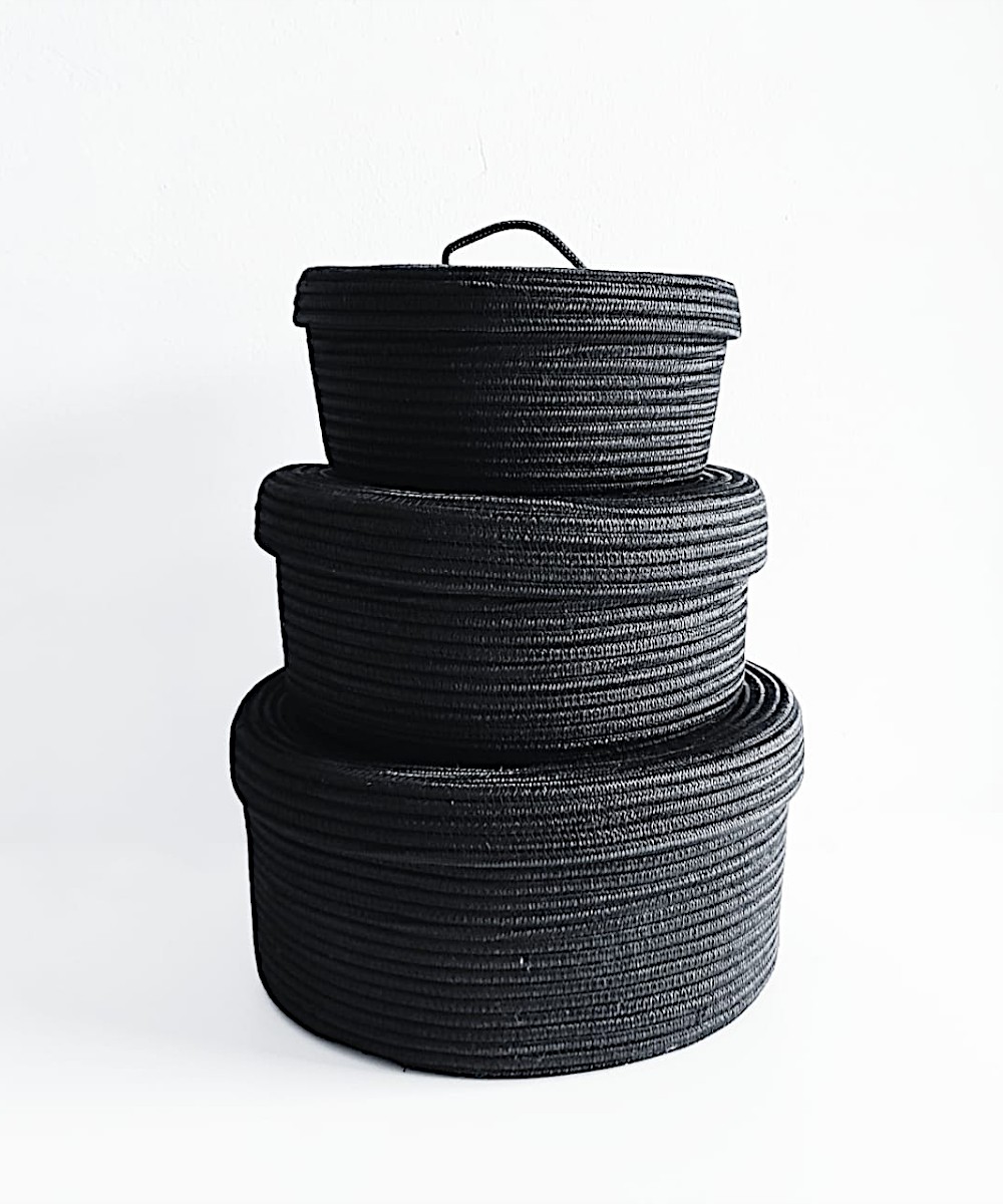 Black Organizer Basket with lid 1