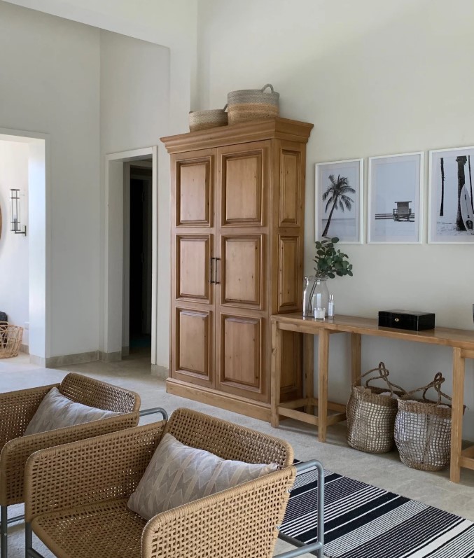 Large Summer Cabinet 1