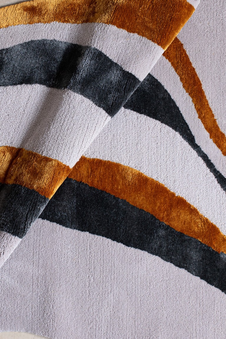 Coru Hand Tufted Rug– Soft & Elegant Design 4