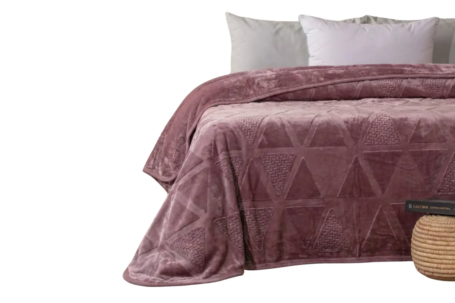 بطانية شتوية بنقشة مثلثات