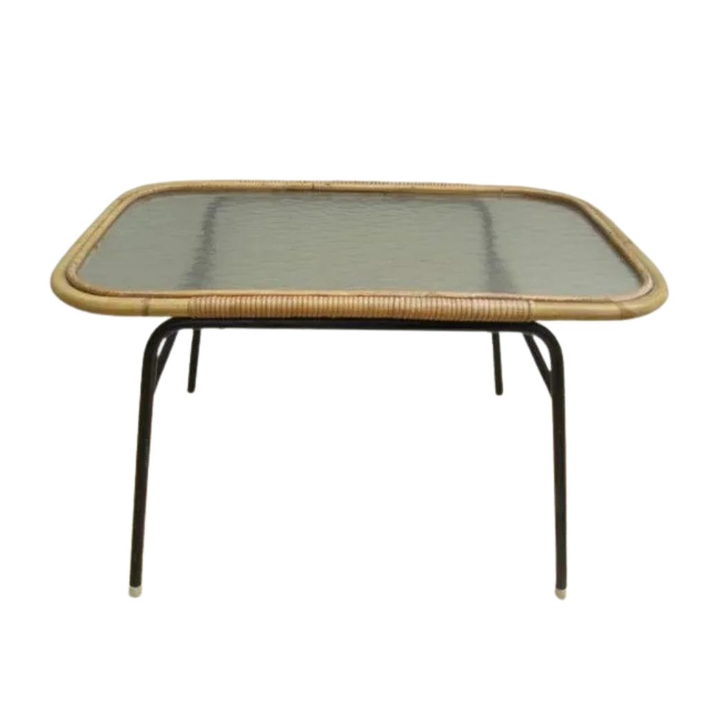 ترابيزه رئيسيه من البامبو والميتال 0