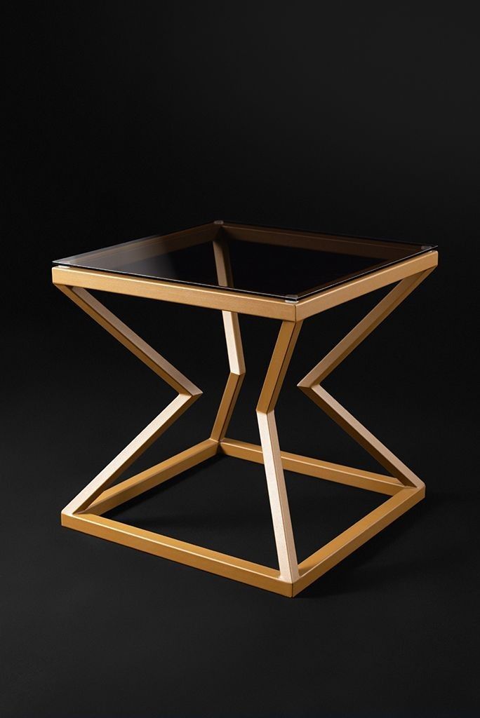 Hollow Pyramid Table 0