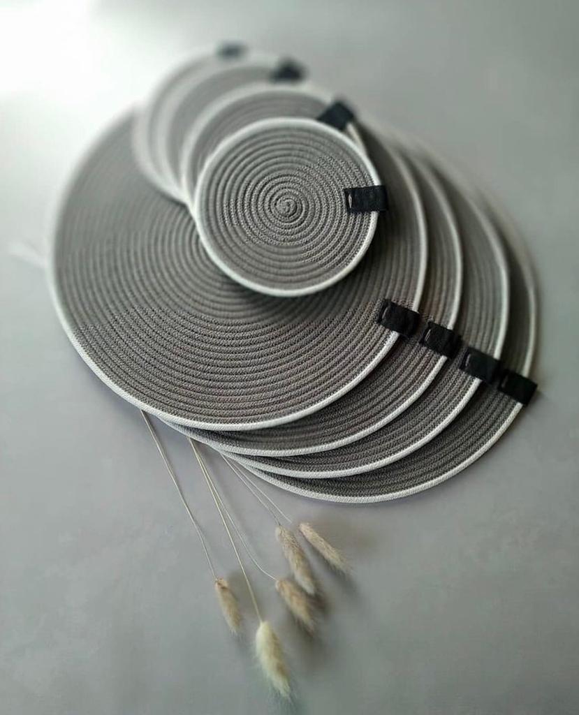 Set of 4 Placemat & 4 Coasters 0