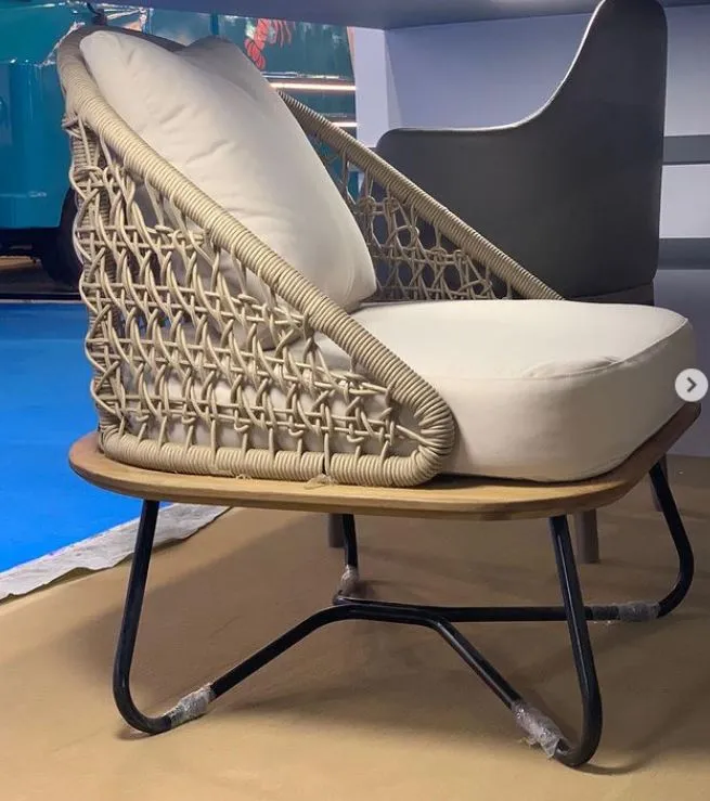 Outdoor Armchair metal legs 1