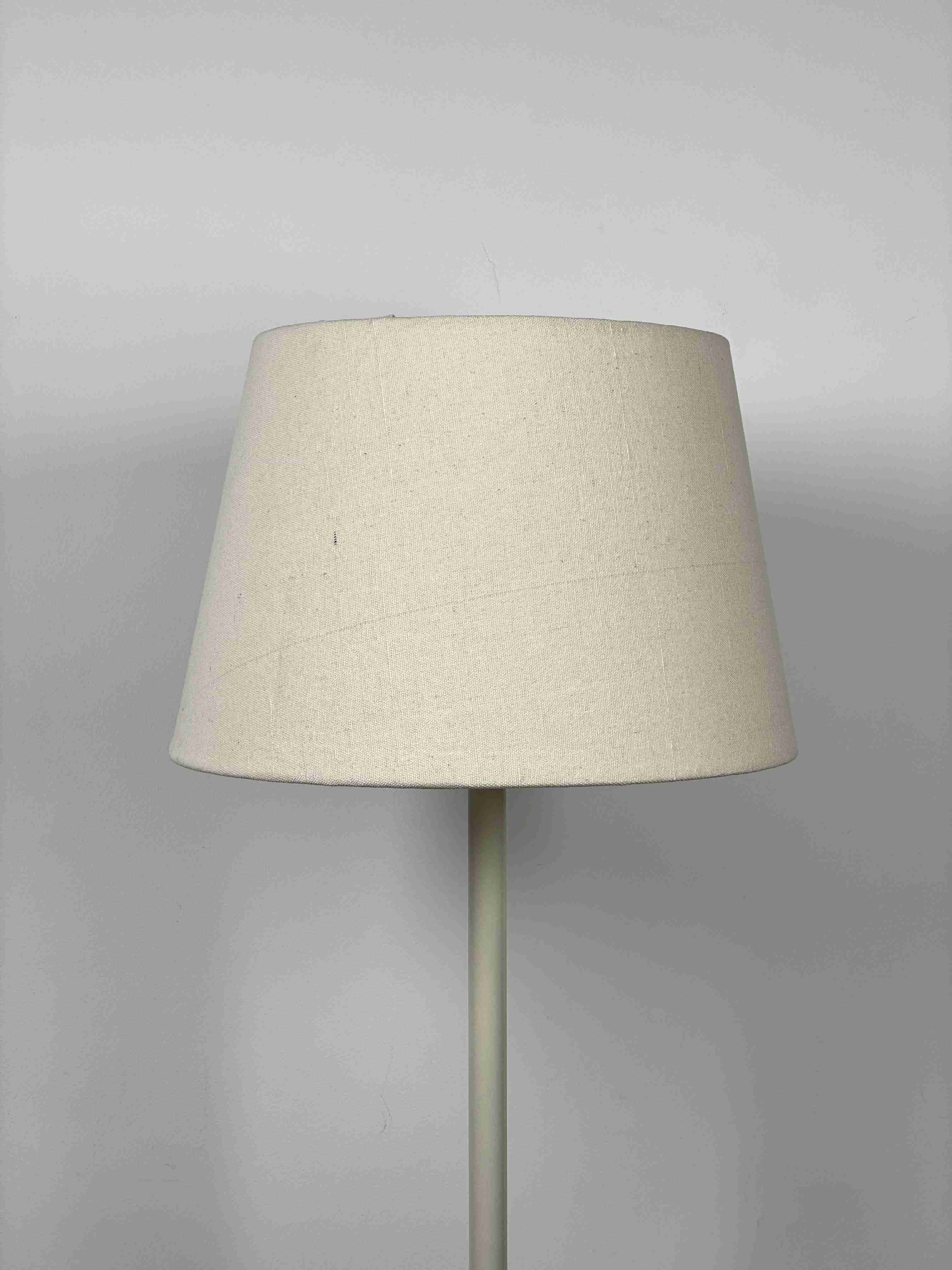 WhiteX Off White Floor Lamp 1