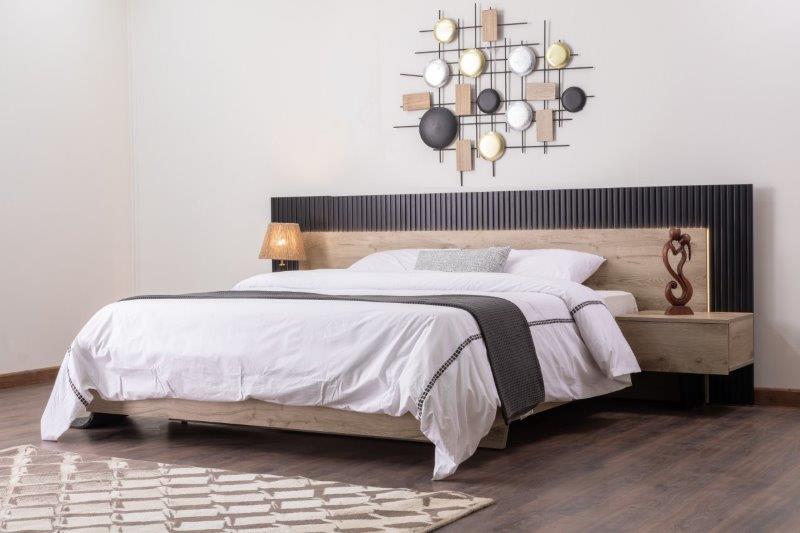 GAIA Master Bed With Natural Grain Wood and LED Strip 0