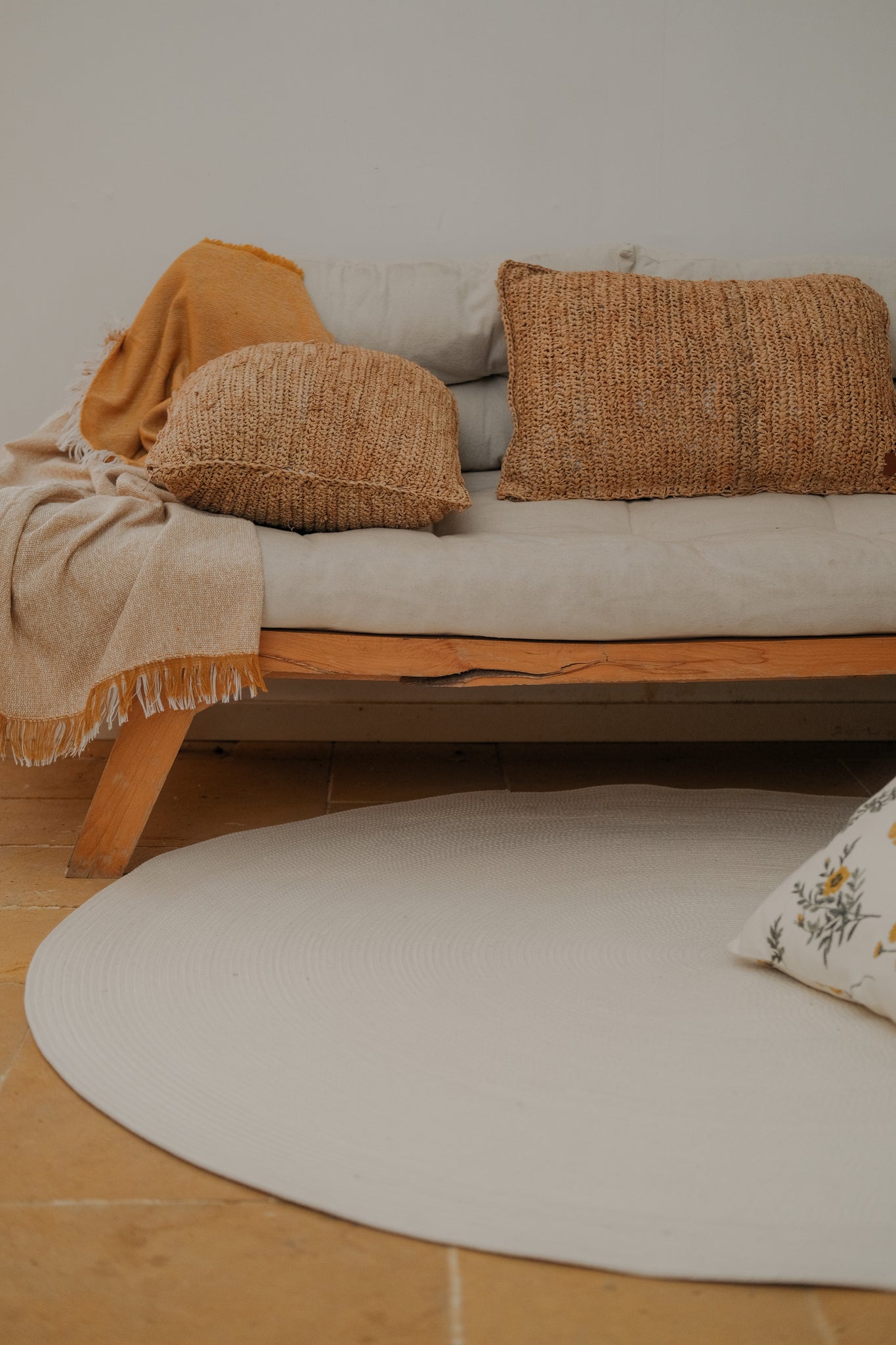Off-White Round Rug 3